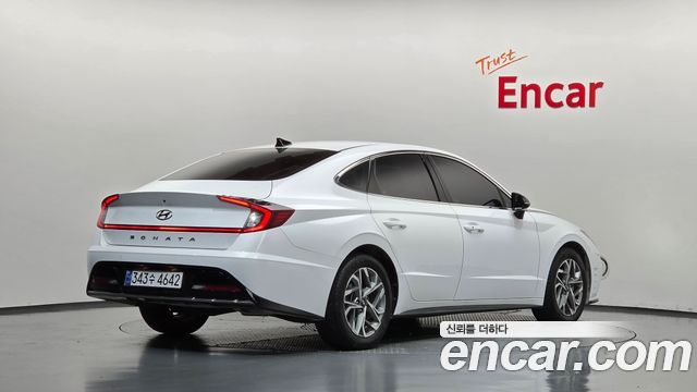 Hyundai Sonata 2023 — photo 2