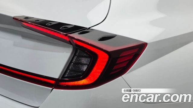 Hyundai Sonata 2023 — photo 9