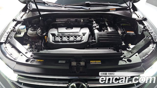 Volkswagen Tiguan 2022 — photo 6