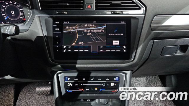 Volkswagen Tiguan 2022 — photo 12