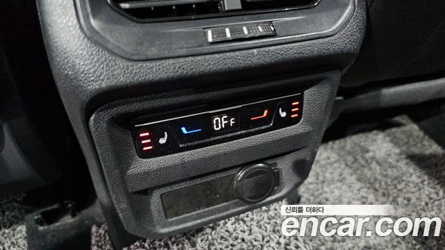 Volkswagen Tiguan 2022 — photo 18