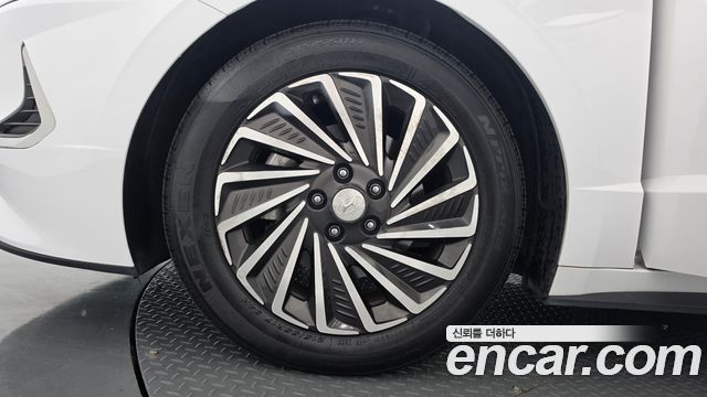 Hyundai Sonata 2023 — photo 5
