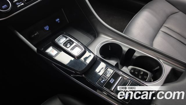 Hyundai Sonata 2023 — photo 9