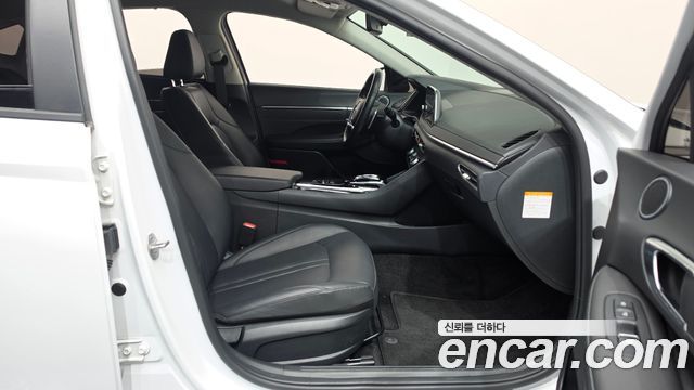 Hyundai Sonata 2023 — photo 11