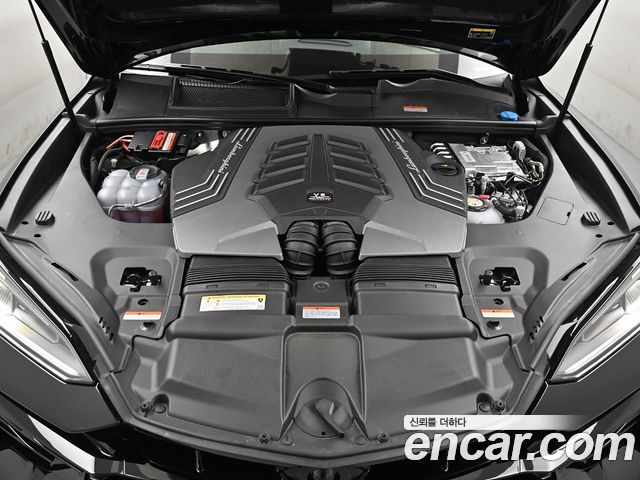 Lamborghini Urus 2025 — photo 6
