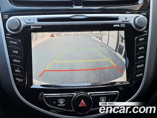 Hyundai Accent 2012 — photo 12