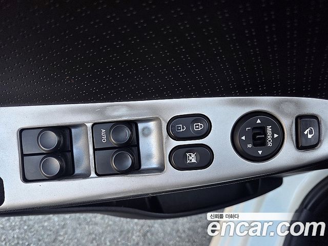 Hyundai Accent 2012 — photo 15