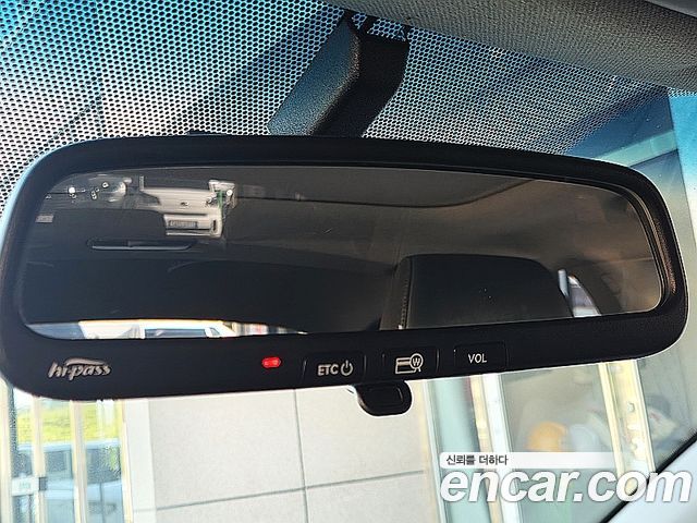 Hyundai Accent 2012 — photo 16