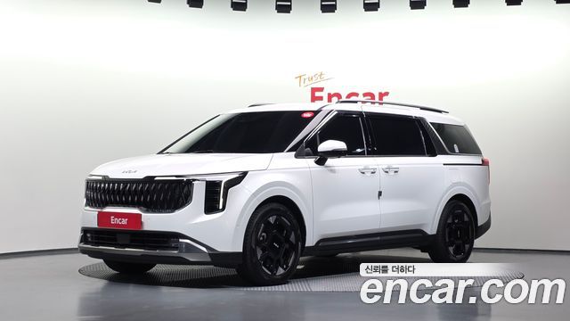 Kia Canival 2025 — photo 1