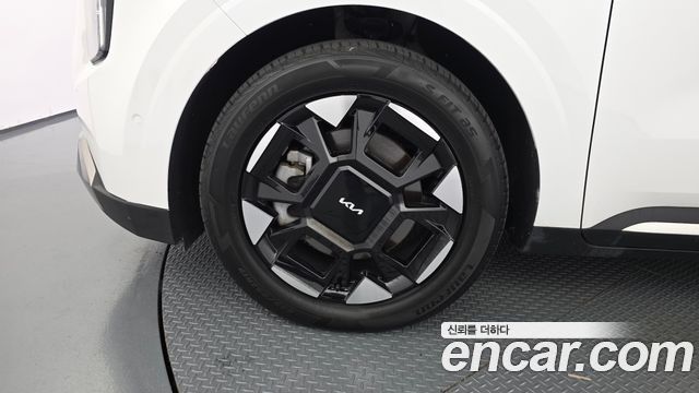 Kia Canival 2025 — photo 5