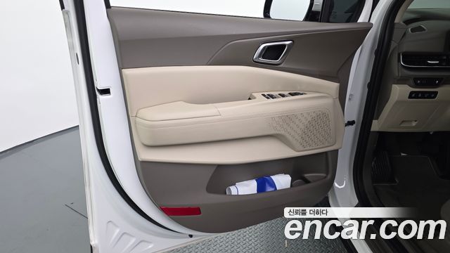 Kia Canival 2025 — photo 14