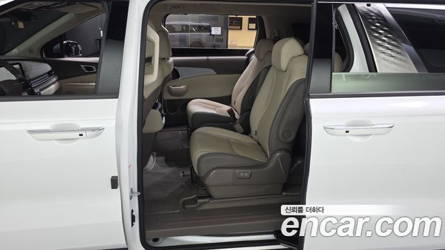 Kia Canival 2025 — photo 16