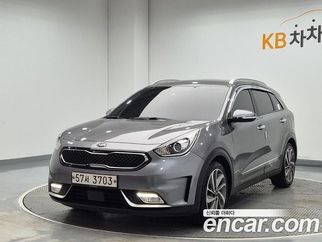 Kia Niro 2017 — photo 2