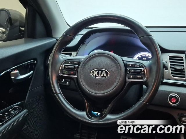 Kia Niro 2017 — photo 9