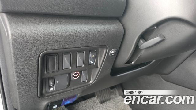 Renault Korea QM6 2023 — photo 26
