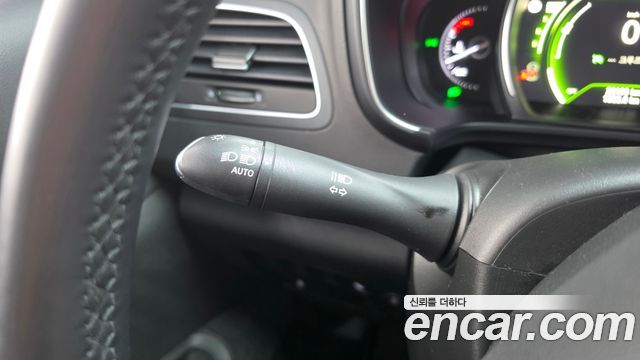 Renault Korea QM6 2023 — photo 29