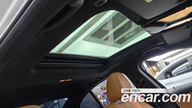 BMW 3-Series 2023 — photo 17