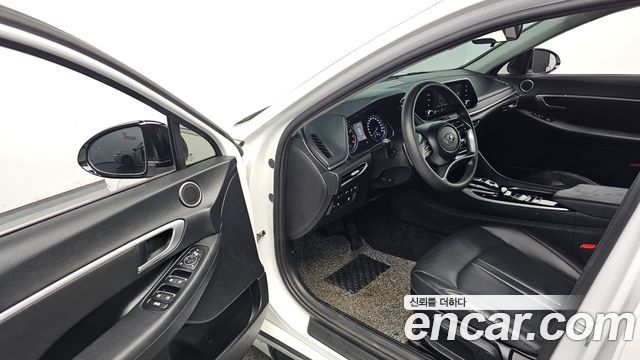 Hyundai Sonata 2021 — photo 13
