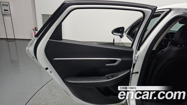 Hyundai Sonata 2021 — photo 15
