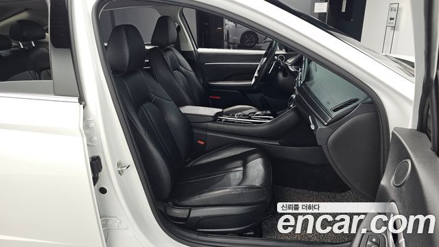 Hyundai Sonata 2021 — photo 16