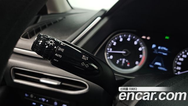 Hyundai Sonata 2021 — photo 32