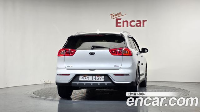 Kia Niro 2017 — photo 4