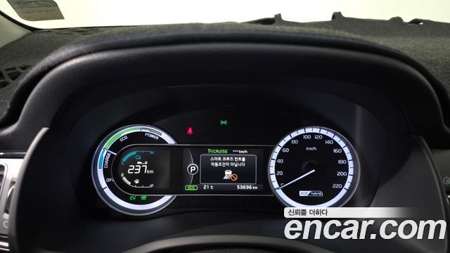 Kia Niro 2017 — photo 11