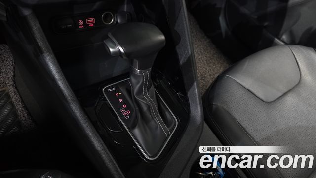 Kia Niro 2017 — photo 12