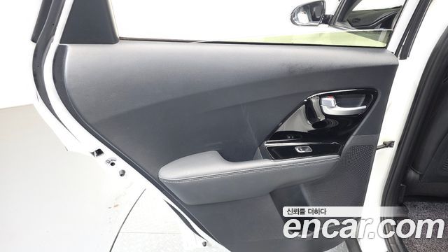 Kia Niro 2017 — photo 15