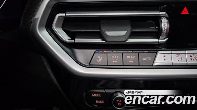 BMW X4 2025 — photo 17