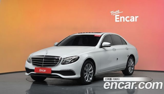 Mercedes-Benz E-Class 2018 — photo 1