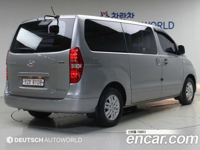 Hyundai Starex 2017 — photo 2