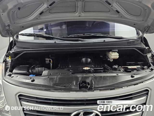 Hyundai Starex 2017 — photo 6