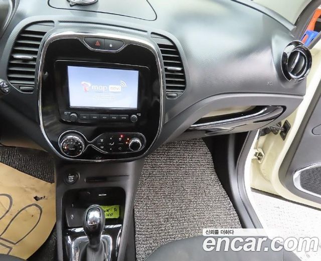 Renault Korea QM3 2014 — photo 10