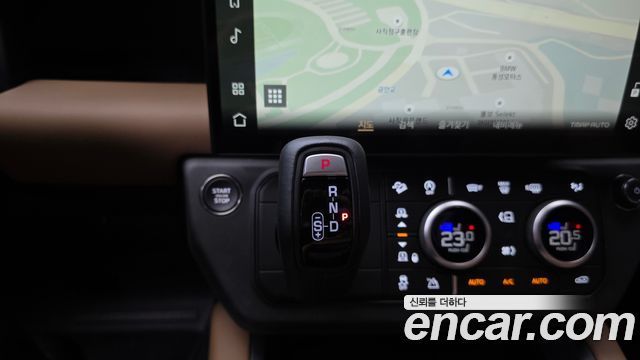 Land Rover Defender 2026 — photo 12