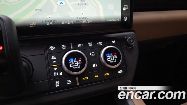 Land Rover Defender 2026 — photo 23