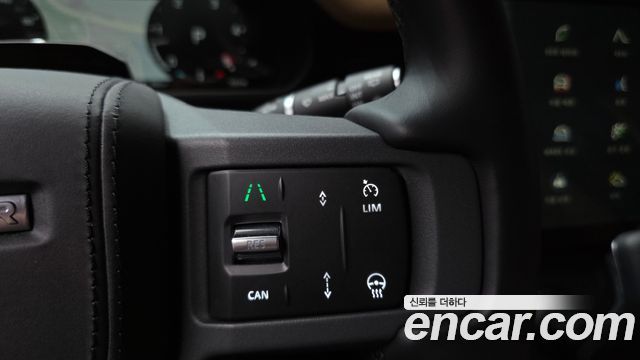 Land Rover Defender 2026 — photo 24