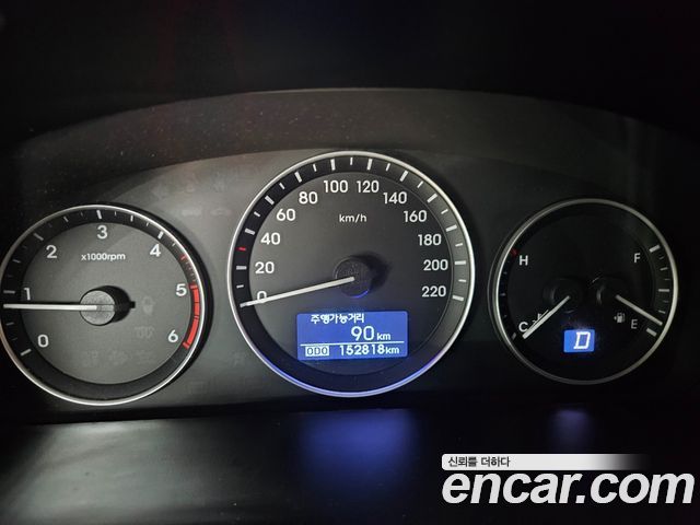 Hyundai Starex 2018 — photo 8