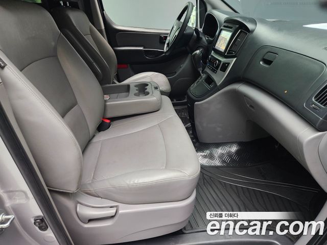 Hyundai Starex 2018 — photo 10