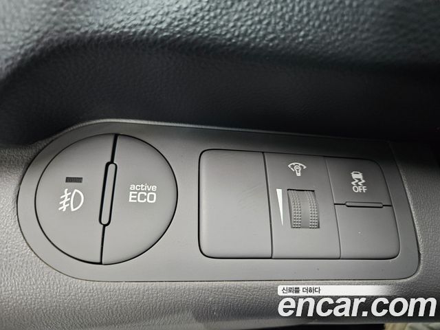 Hyundai Starex 2018 — photo 17