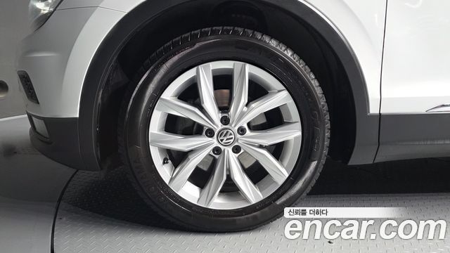 Volkswagen Tiguan 2020 — photo 5
