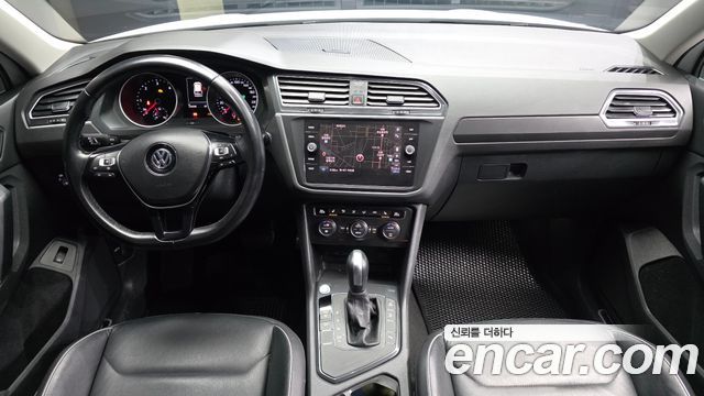 Volkswagen Tiguan 2020 — photo 7