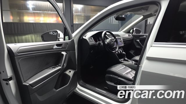 Volkswagen Tiguan 2020 — photo 10
