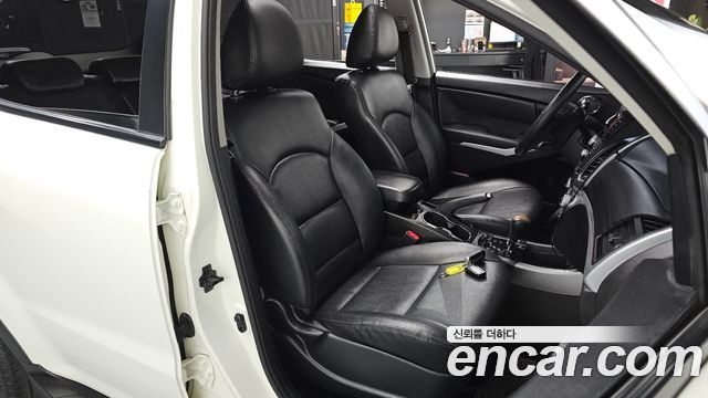 KG Mobility KORANDO 2015 — photo 11