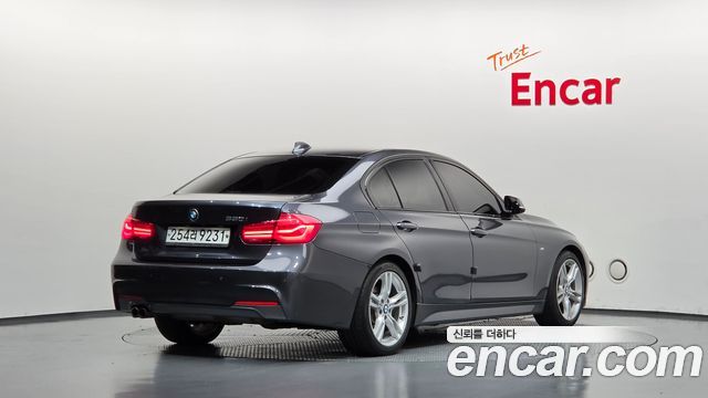 BMW 3-Series 2017 — photo 2