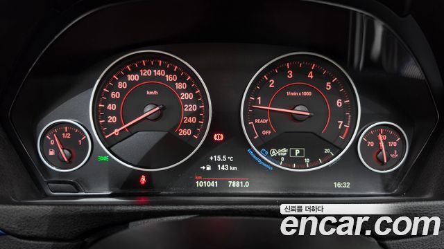 BMW 3-Series 2017 — photo 8