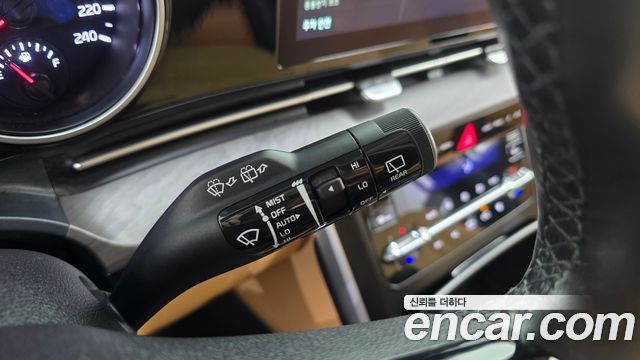 Kia Canival 2023 — photo 26