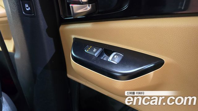 Kia Canival 2023 — photo 27