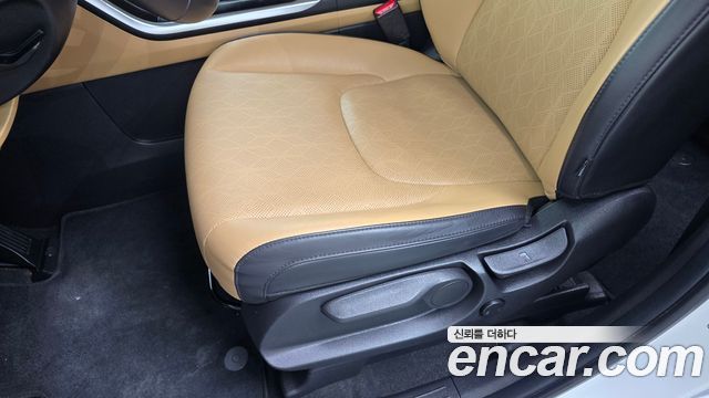 Kia Canival 2023 — photo 30