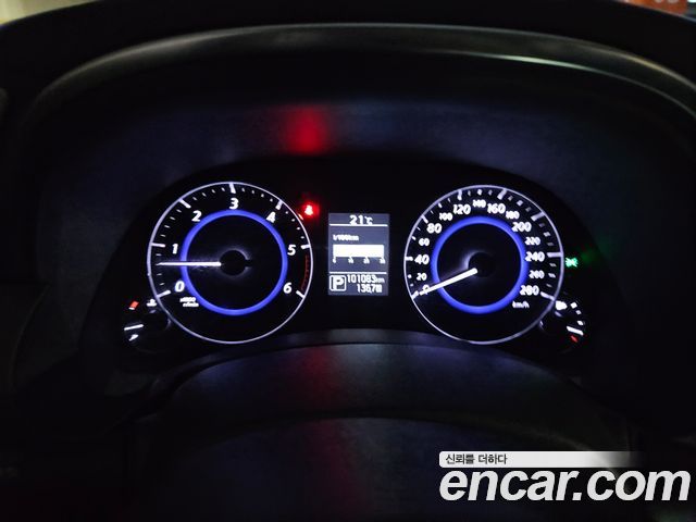 Infiniti QX70 2015 — photo 9